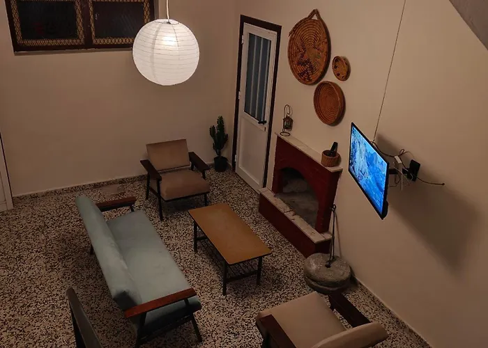 Traditional House * Limnitis