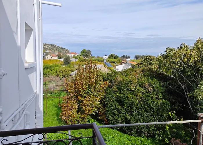 別荘 Traditional House Limnitis